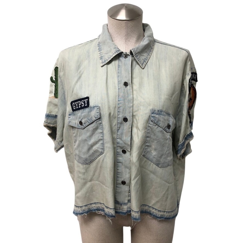 Vintage Havana Button Front Shirt Womens Large Blue Light Wash Patch Distressed